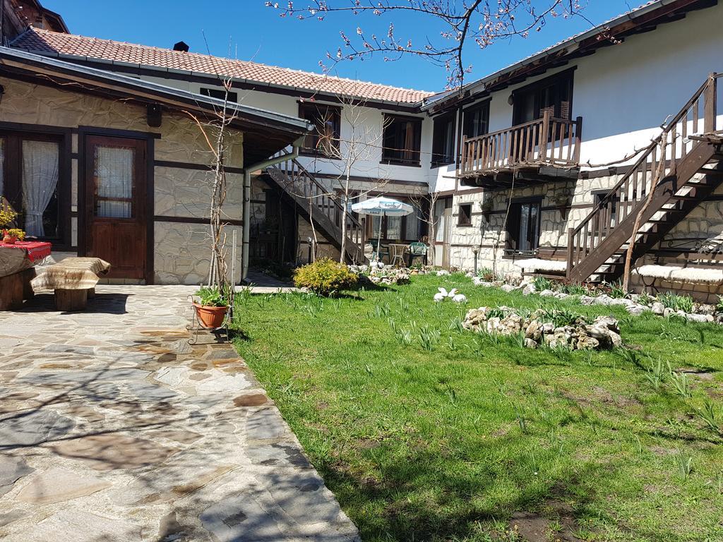 Trenchova Guest House Bansko Exterior photo